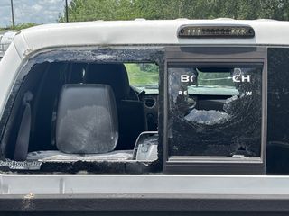 2011 Ford F-350 LARIAT - Primary Damage Straight On Image